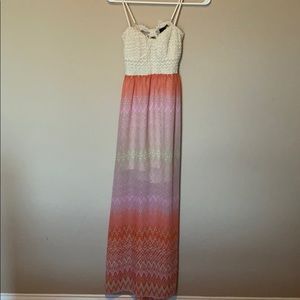 Beautiful long dress!